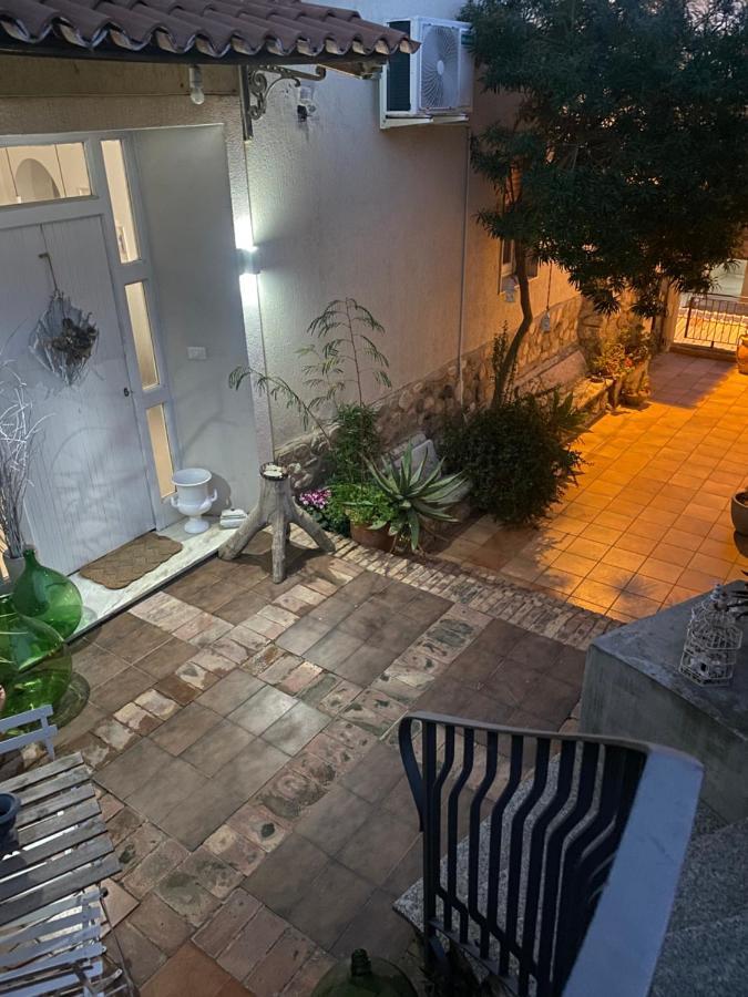 مبيت وإفطار ريجّو دي كالابريا Il Giardino D'Ulisse المظهر الخارجي الصورة
